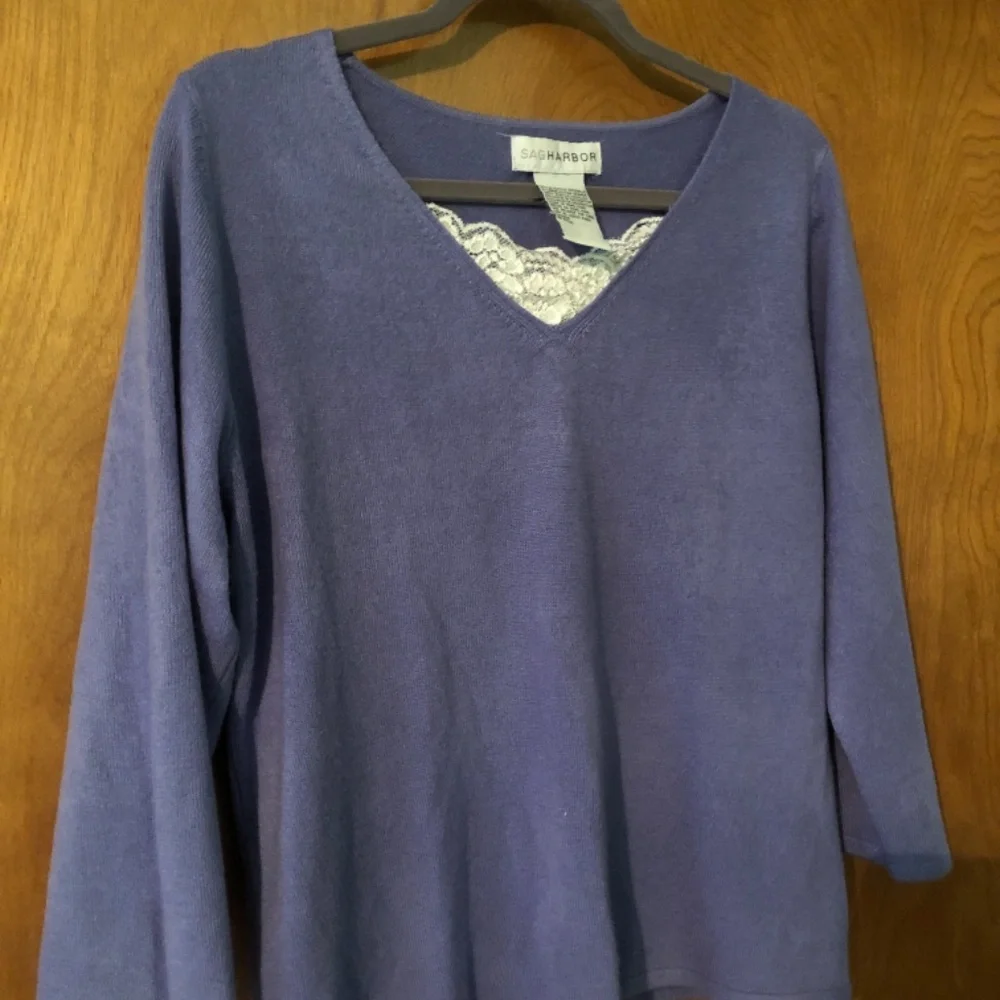 Sweater - Picture 3 of 3